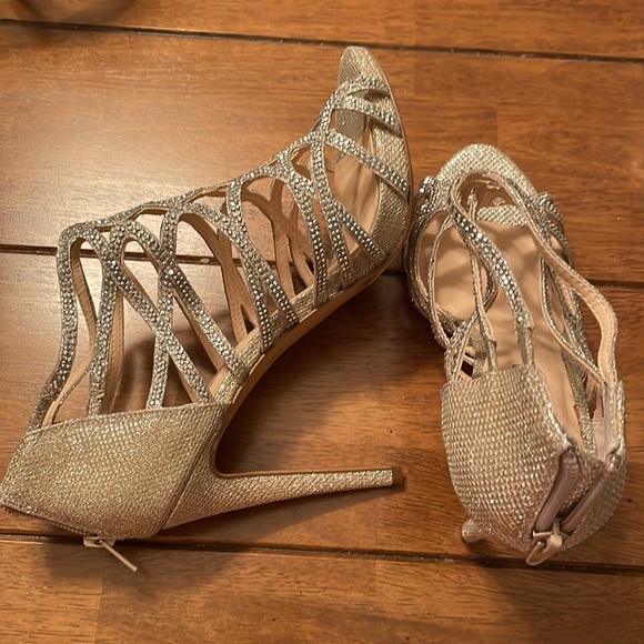 INC Champagne Glitter🥂 Booties 4 “ heels worn 1 hour At Wedding $119 - Picture 5 of 8